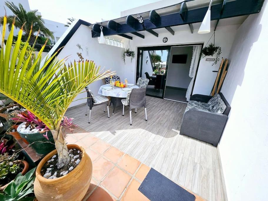 Apartamento Taisa Playa Roca กอสตา เตกีสเซ ภายนอก รูปภาพ