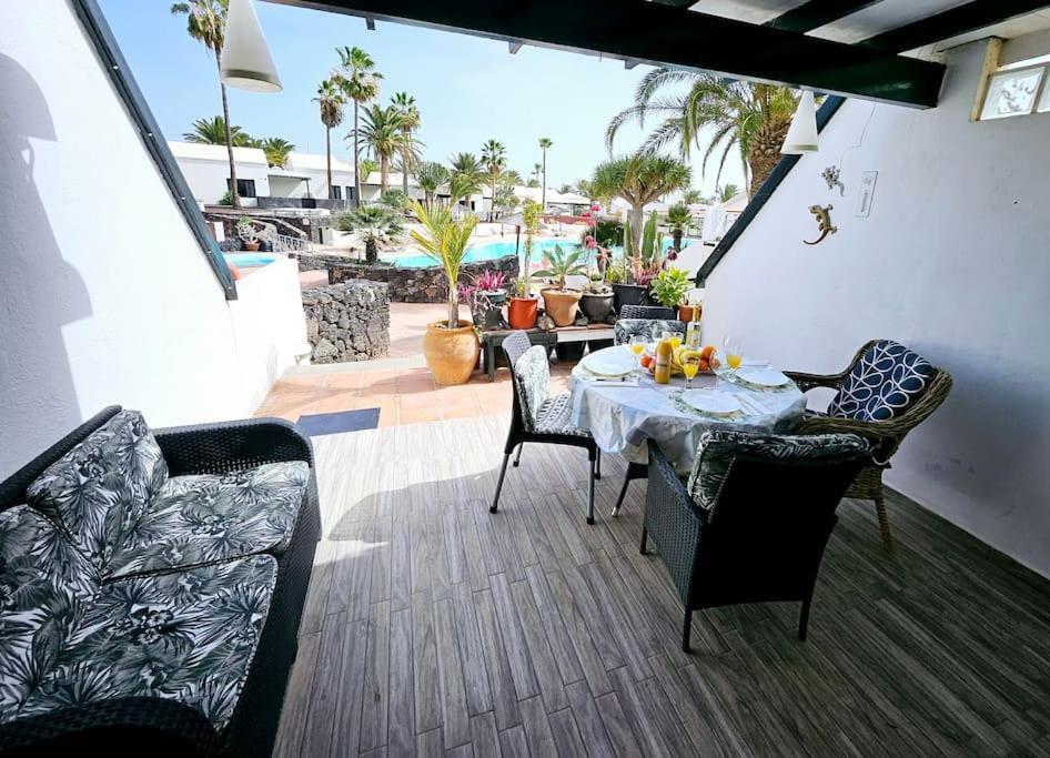 Apartamento Taisa Playa Roca กอสตา เตกีสเซ ภายนอก รูปภาพ