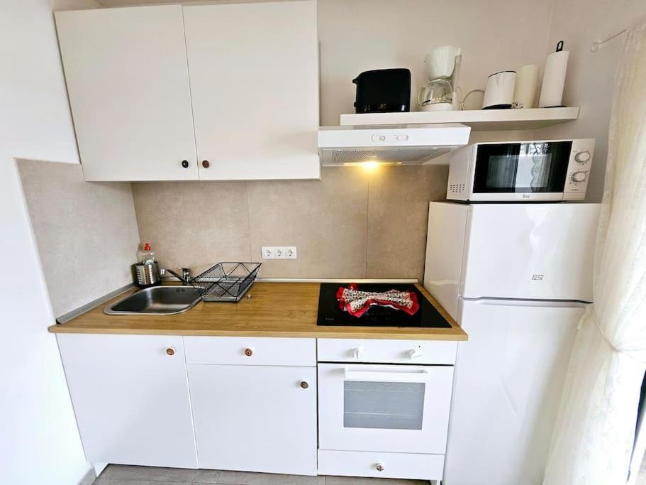 Apartamento Taisa Playa Roca กอสตา เตกีสเซ ภายนอก รูปภาพ
