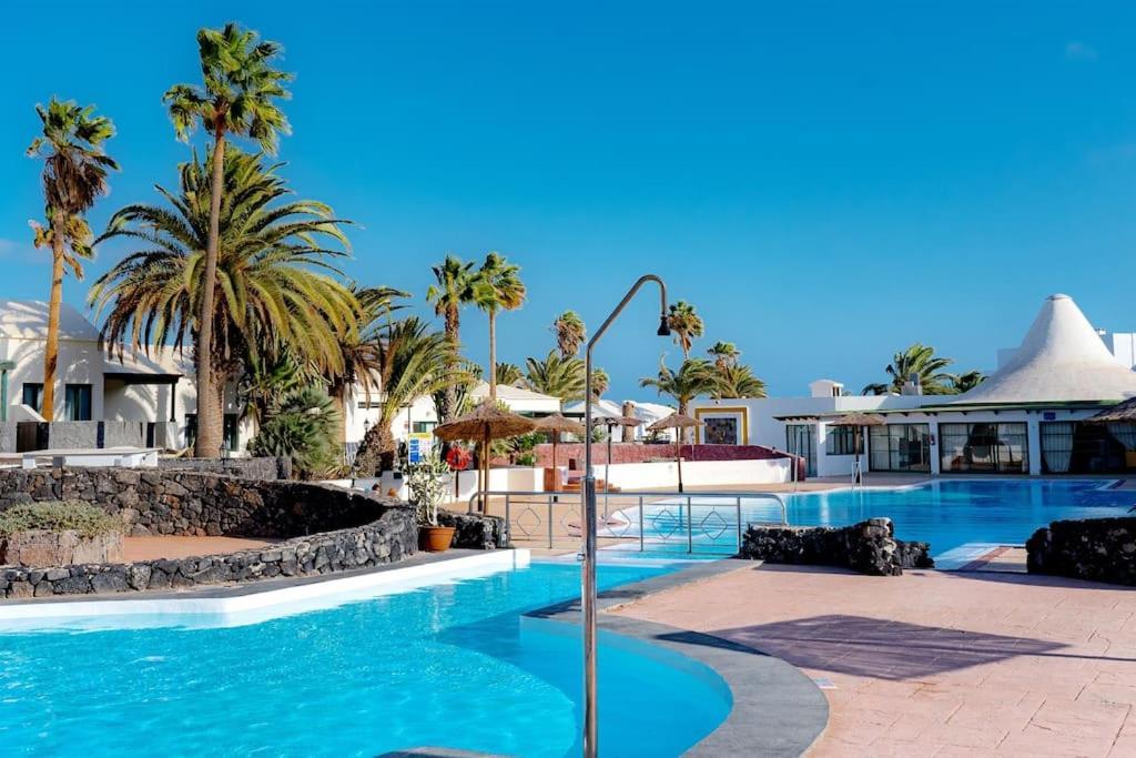 Apartamento Taisa Playa Roca กอสตา เตกีสเซ ภายนอก รูปภาพ