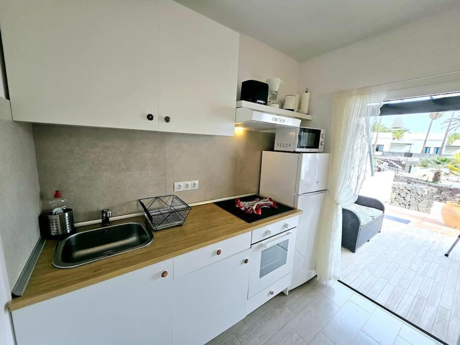 Apartamento Taisa Playa Roca กอสตา เตกีสเซ ภายนอก รูปภาพ