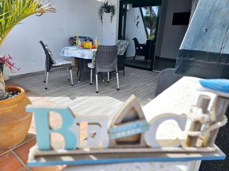 Apartamento Taisa Playa Roca กอสตา เตกีสเซ ภายนอก รูปภาพ