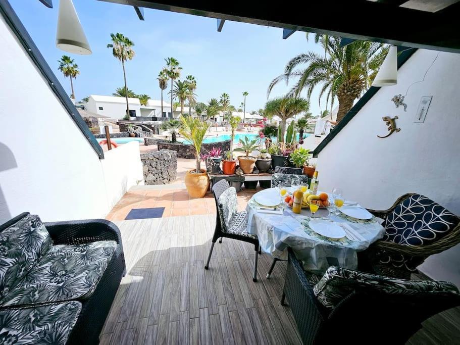 Apartamento Taisa Playa Roca กอสตา เตกีสเซ ภายนอก รูปภาพ