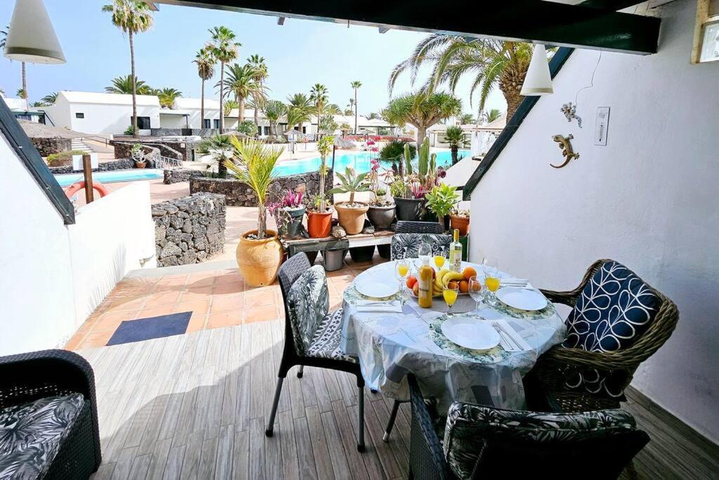 Apartamento Taisa Playa Roca กอสตา เตกีสเซ ภายนอก รูปภาพ