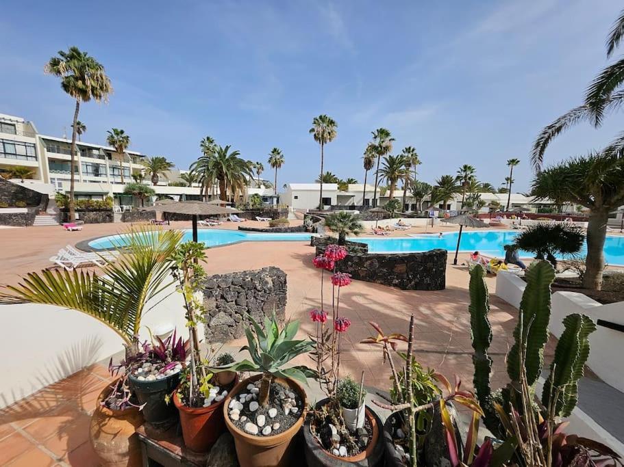 Apartamento Taisa Playa Roca กอสตา เตกีสเซ ภายนอก รูปภาพ